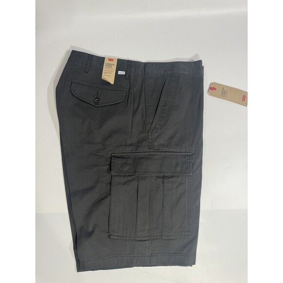 BIG &TALL  LEVI’S CARRIER CARGO SHORTS MENS SIZE 50 GREY COLOR ZIP FLY NWT - Picture 1 of 1